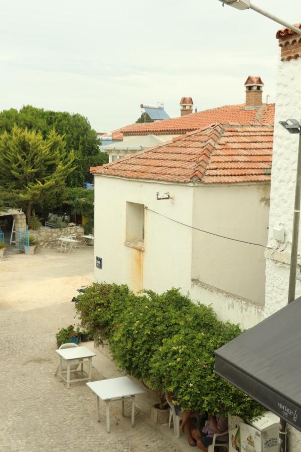 Monk Hotel Alacatı Bagian luar foto