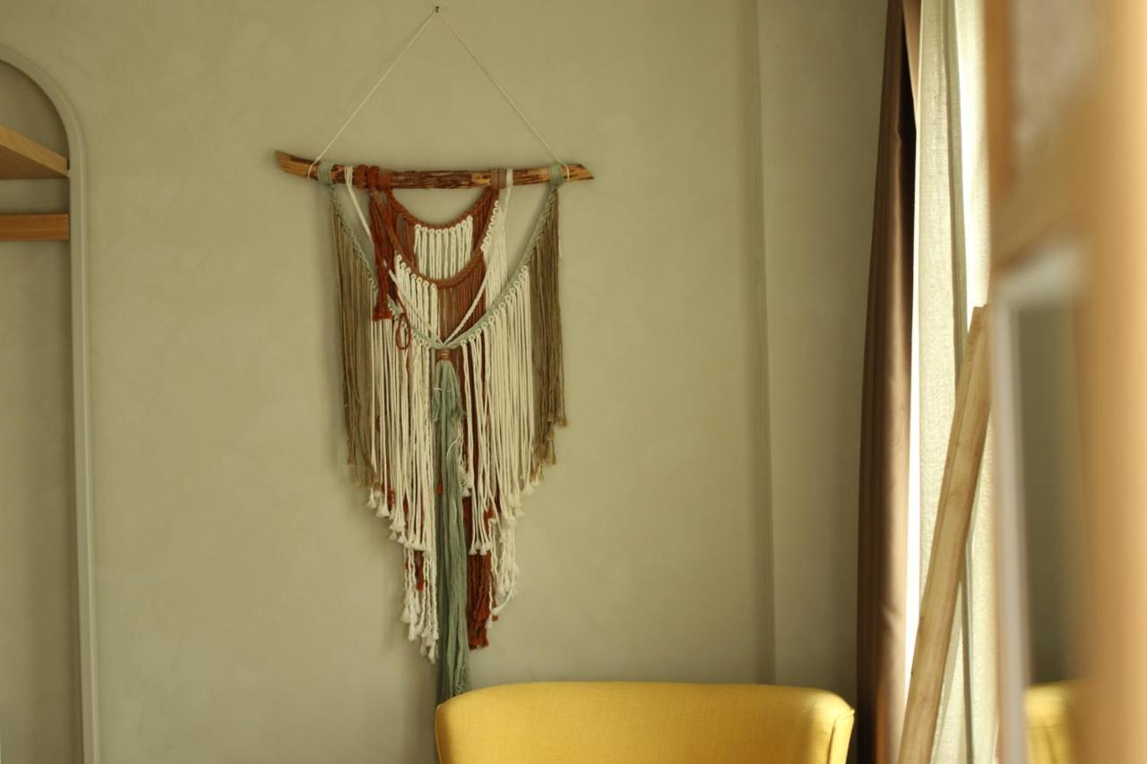Monk Hotel Alacatı Bagian luar foto