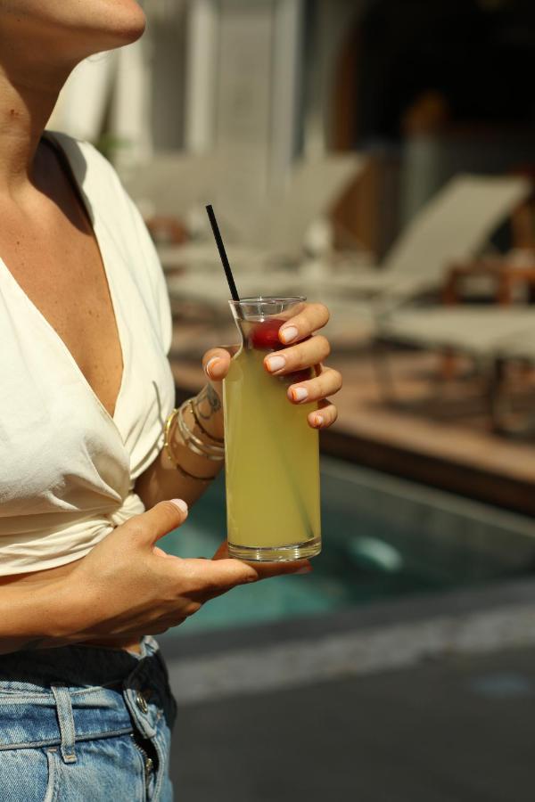 Monk Hotel Alacatı Bagian luar foto
