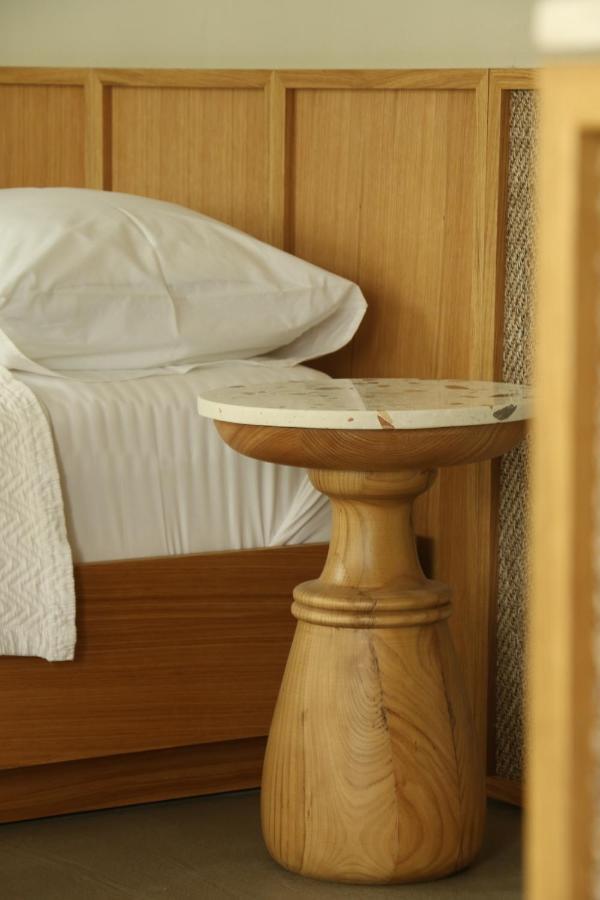 Monk Hotel Alacatı Bagian luar foto